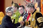 Bupati Monadi Terima Penghargaan (Dok Diskomimfo Kerinci)