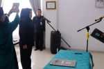 Bupati Monadi Saat Melantik Dewas Perumda Tirta Sakti Maya Novefri Handayani 
