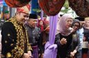 Bupati M.Syukur di Festival Pangkalan Jambu