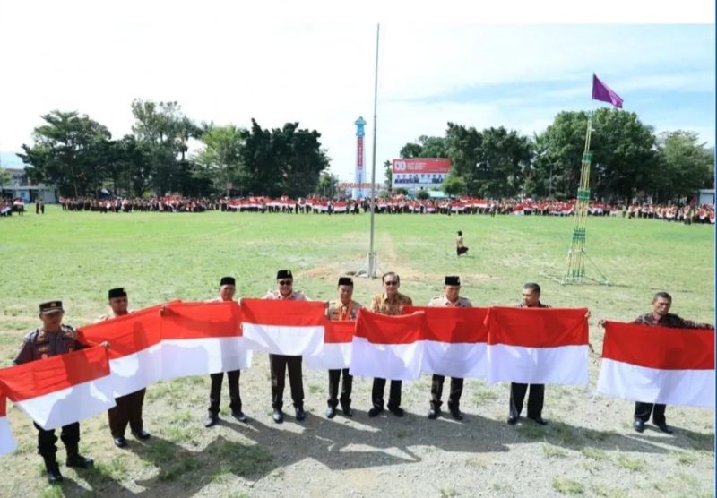 Launching 10 Juta Bendera Pemkot Sungai Penuh