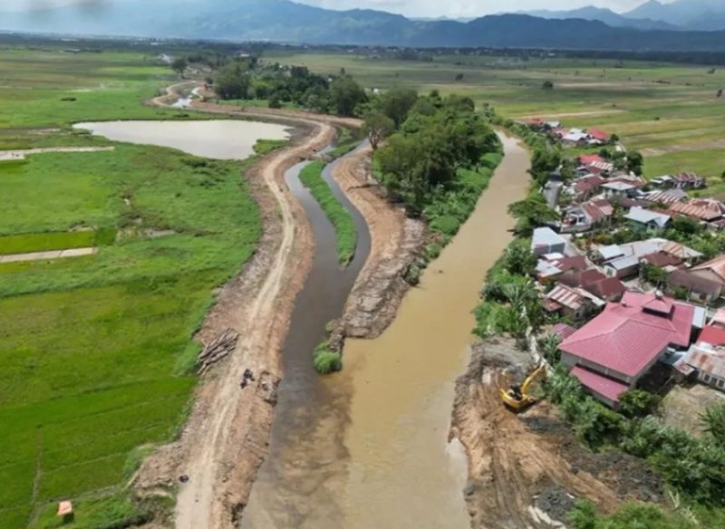 Foto Udara Normalisai Sungai Pertemuan Air Bungkal dan Sungai Batang Merao