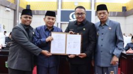 DPRD Kota Sungai Penuh Sahkan Dua Ranperda Strategis,Rabu 25/09/2025
