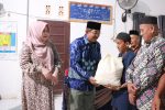 Bupati Anwar Sadat Serahkan Bantuan Sembako di Batara,Kamis (04/09/2025)