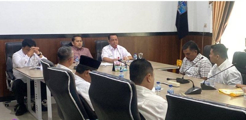 Bupati Merangin Terima Honorer Non Database,Rabu 24/09/2025 (Dok Diskoninfo)
