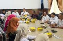 Wabub H. A. Khafidh saat memimpin rapat pemantapan pelaksanaan MTQ ke-54 di ruang rapat Kantor Bupati Merangin, Rabu (10/9)