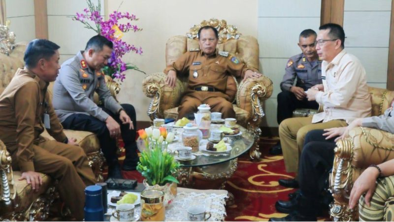 Kombes Pol Herwansyah Saidi, S.IK., M.IK., saat bertemu Wakil Wali Kota Azhar Hamzah, Senin 22/9/2025 (Dok Diskominfosta Sungai Penuh)