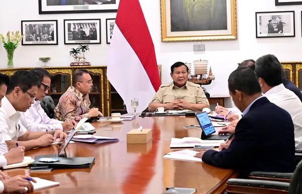 Presiden Parabowo Rapat Dengan Sejumlah Menteri Kabinet Merah Putih (Dok,Sekretaris Kabinet)