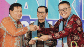 Foto : Wako Alfin Menghadiri Reuni SMP Negeri 1 Sungai Peniuh (Dok ; Diskominfosta Sungai Penuh)