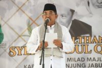 Bupati Tanjung Jabung Barat Anwar Sadat