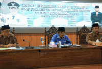 Foto : Bupati Anwar sadat Rapat Evaluasi trwulan III (Dok Pemkab Tanjab Barat)