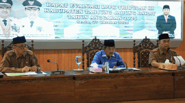 Foto : Bupati Anwar sadat Rapat Evaluasi trwulan III (Dok Pemkab Tanjab Barat)