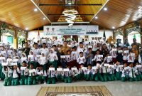 Bupati Fadhil Arief Salurkan Dana Zakat Pendidikan untuk 7.091 Siswa Batang Hari