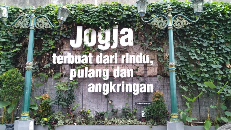 Sebuah Taman Di Yogyakarta