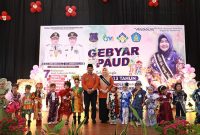 Foto : Bupati Tanjung Jabung Barat, H. Anwar Sadat, membuka acara  Gebyar PAUD 2025 (Dok Istmewa)