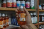 Ilustrasi Sirup Obat Batuk (Sumber Foto BBC Indonesia)