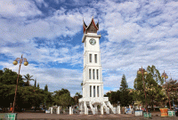 Foto : Jam Gadang Kota Bukit Tinggi (Dok Salsawisat)