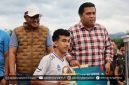 Hutri Randa (Kanan) Sat Penyerahan Hadiah Dandin  Cup .Rabu 02/10/2025