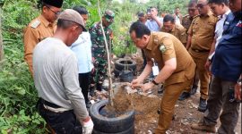Bupati Muaro Jambi Bambang Bayu Suseno Saat Meresmikan Desa Pematang Gajah Bersih dari Sampah.Senin 06/10/2025