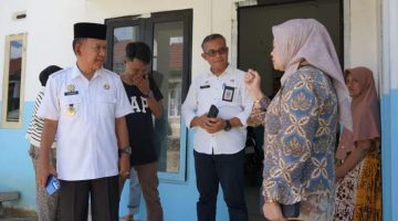 Foto : Wakil Bupati Merangin Khafied Moin Meninjau Satuan Pelayanan Pemunuhan Gizi (Dok : Diskominfo Merangin)