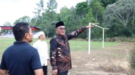 Foto : Walikota Sungai Penuh Alfin Meninjau Stadion mini,Jumat 17 Oktober 2025 (Dok : Humas & Protokol )