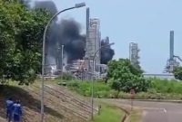 Foto : Kebakaran di kilang minyak PT Trans Pacific Petrochemical Indotama (TPPI) Tuban (Dok. Istimewa)  
