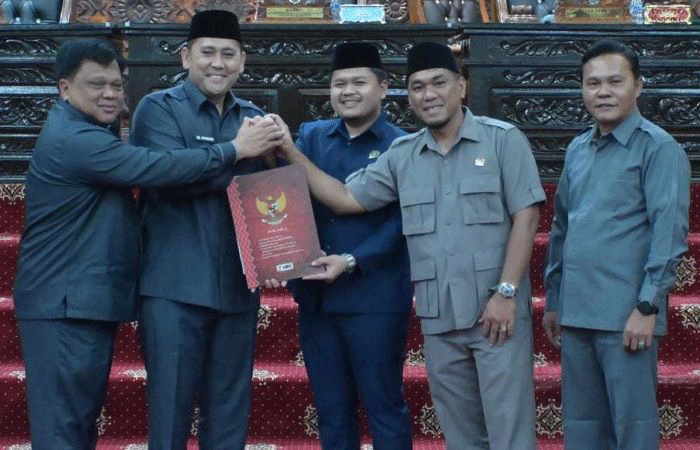 Bupati dan DPRD Merangin Sepakati KUA-PPAS 2026,Senin 13 Oktober 2025 (Dok : Diskominfo Merangin)