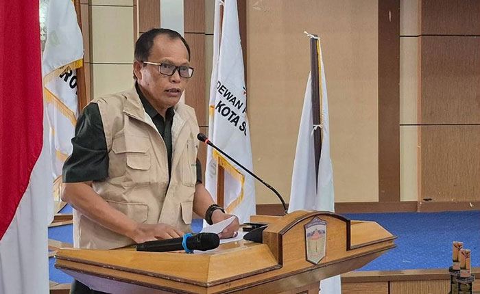 Foto : Wakil Walikota Sungai Penuh Azhar Hamzah Menghadiri Pengukuhan Tani Merdeka (Sumber : Koridornews.id)