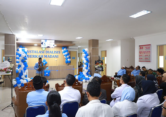 Foto : Bupati Anwar Sadat Meresmikan Layanan Hemodialisa RSUD KH  Daud Arif (Sumber : Humas)