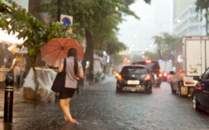 Foto : Musim Hujan Bikin Gampang Sakit? Begini Cara Kuatkan Imun Tubuhmu! (Dok : Alodokter/com)