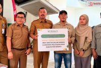 Foto ; Penyerahan Bantuan Obat - Obatan Oleh PT Kerinci Merangin Hydro (KMH)