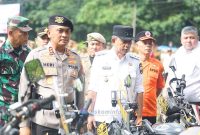Foto : Wakil Bupati MuaroJambi Junaidi Mahir Apel Kesiapan Tanggap Darurat Bencana Hidrometeorologi (Dok Komifo )