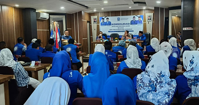 Foto : Al Haris Ketua DPW PAN Jambi Konsolidasi di Merangin (Dok : Pariwarajambi.com)