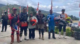 Foto : Bupati Sarolangun Hurmin,Bupati Kerinci Monadi,Bupati Tanjabtim Dilah Hikmah Sari Trabas Lereng Gunung Kerinci (Dok : Istimewa)