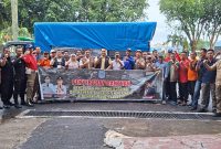 Bupati Syukur dan Wabub Khafidh Serahkan Langsung Bantuan Untuk Bencana di Sumatera Barat