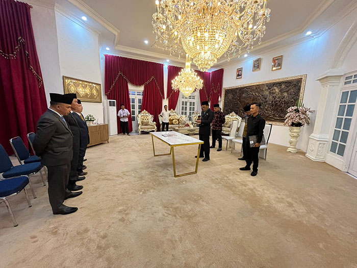 Wawako Azhar Hamzah Lantik Pejabat di Rumah Dinasya,Rabu 3 November 2025 