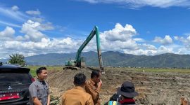 Foto : Wawako Tinjau Normalisasi Sungai Batang Merao dan Sungai Bungkal