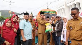 Wawako Azhar Hamzah Melepas Batuan Kemanusian Untuk Bencana Sumabar