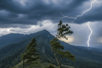 Ilustrasi Cuaca Ekstrim 