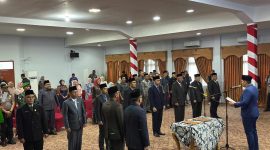 Prosesi pelantikan 8 pejabat eselon II oleh Bupati Merangin M Syukur di Auditorium Rumah Dinas (Sumber Foto : Facebook Edo Guntara)