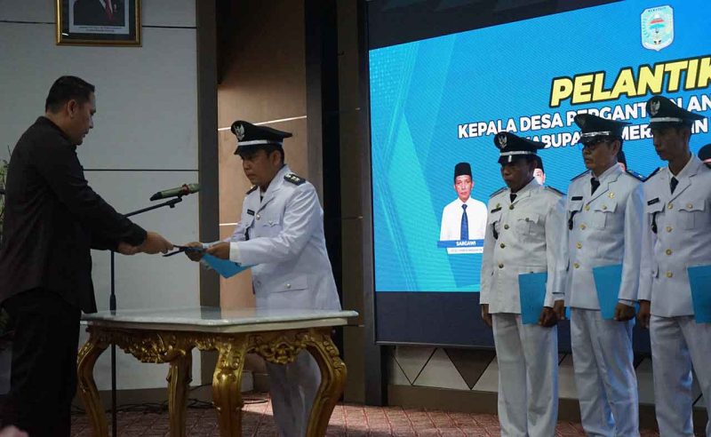 Bupati Merangin Lantik Kepala Desa PAW