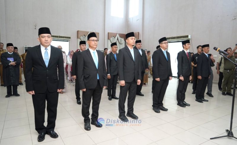 10 Orang Pejabat Eselon II Pemkab Muaro Jambi Dilantik