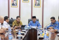 Bupati Anwar Sadat memimpin rapat koordinasi pembangunan jaringan gas bumi