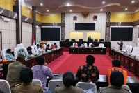 Perwakilan PPPK Paruh Waktu Sungai Penuh saat berdialog dengan DPRD