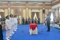 Wali Kota Sungai Penuh Alfin melantik lima Kepala Desa PAW