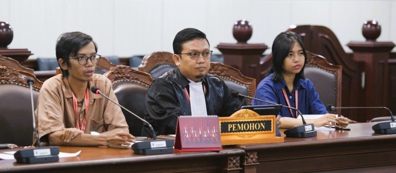 Suasana sidang pengujian UU Cipta Kerja mengenai kuota internet di Mahkamah Konstitusi