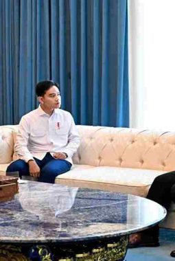 PDIP Sebut PSI Takabur! Guntur Romli Sentil Ahmad Ali yang Sibuk Rancang Kekuasaan 2029 di Tengah Bencana