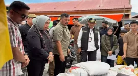 Bupati Monadi Pantau Harga Pangan di Pasar Semurup
